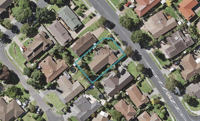 96 Mirrabooka Avenue, Botany Downs, Auckland - Carousel 1