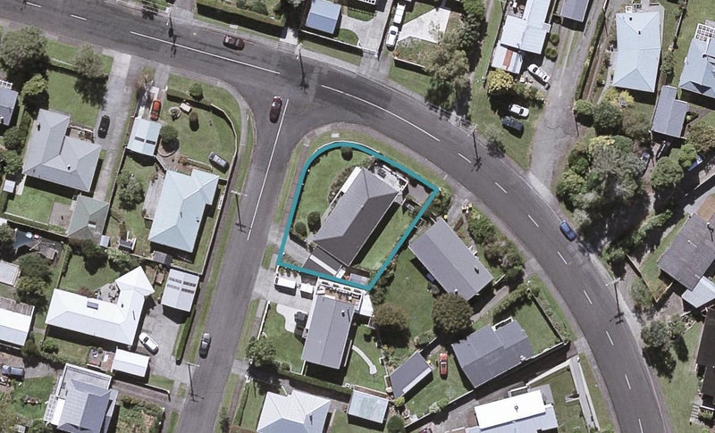 1 Manu Crescent, Upper Vogeltown, New Plymouth - Carousel 1