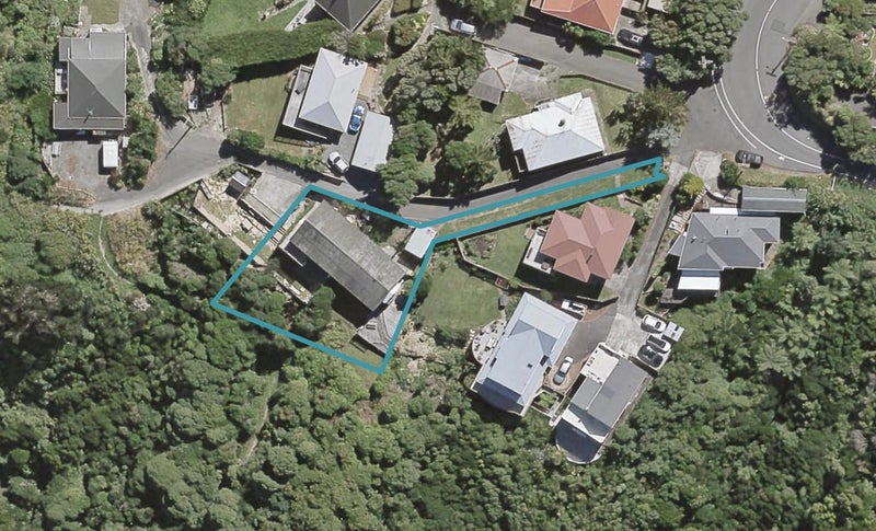 5 Rahui Grove, Korokoro, Lower Hutt - Carousel 1