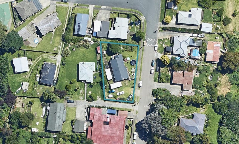 9 Te Kaponga Street, Brookfield, Tauranga - Carousel 1