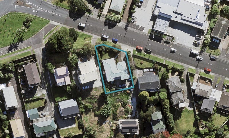 17 Target Road, Totara Vale, Auckland - Carousel 1