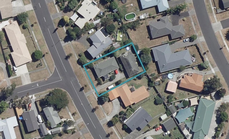56 Endeavour Avenue, Flagstaff, Hamilton - Carousel 1