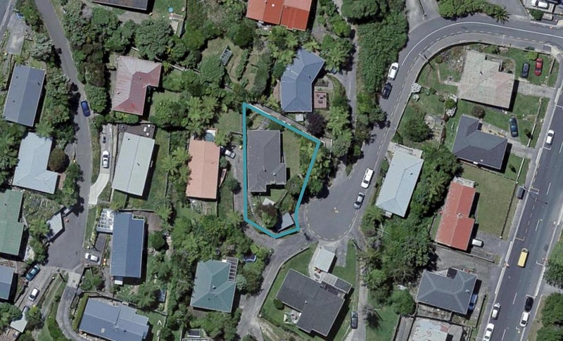 12 Stella Grove, Newlands, Wellington - Carousel 1