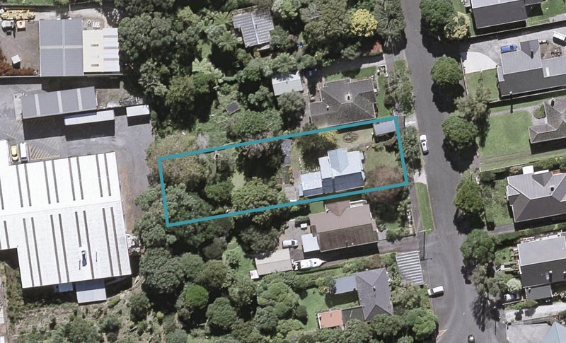 12 Peace Avenue, Moturoa, New Plymouth - Carousel 1