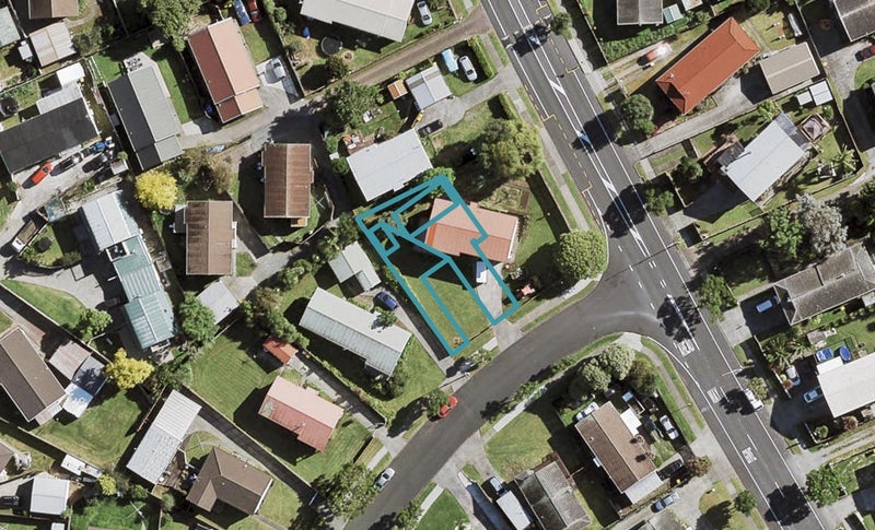 1E Bellville Drive, Clendon Park, Auckland - Carousel 1