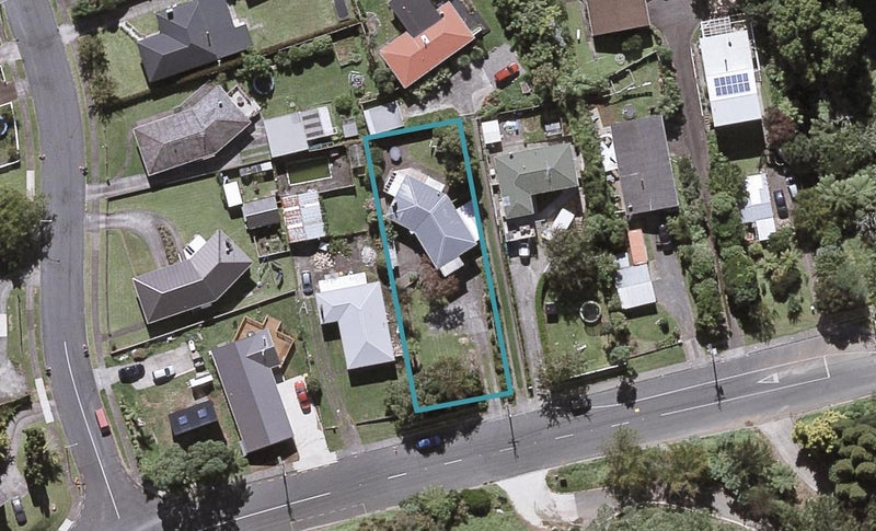 13 Junction Street, Welbourn, New Plymouth - Carousel 1