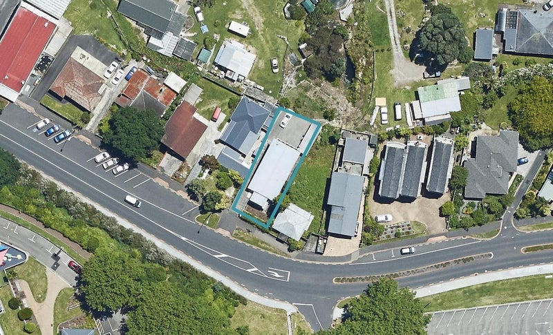 25 Lake Road, Ohinemutu, Rotorua - Carousel 1