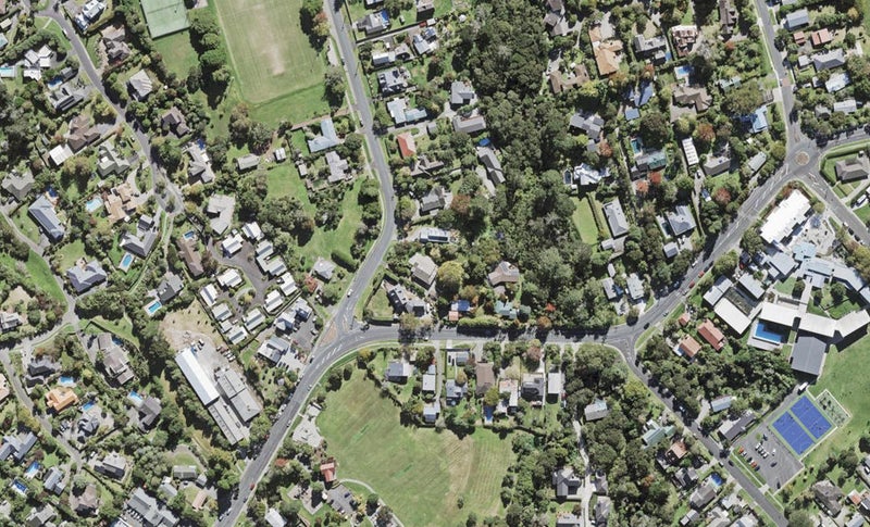 2/3 Roland Road, Greenhithe, Auckland - Carousel 1