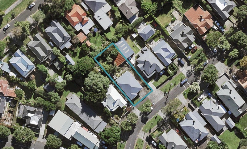 11 Marlborough Street, Mount Eden, Auckland - Carousel 1