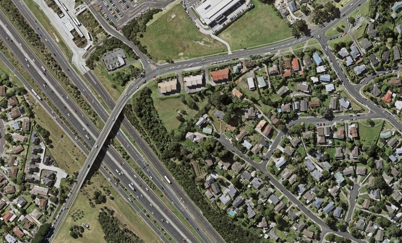 2/112 Salamanca Road, Sunnynook, Auckland - Carousel 1