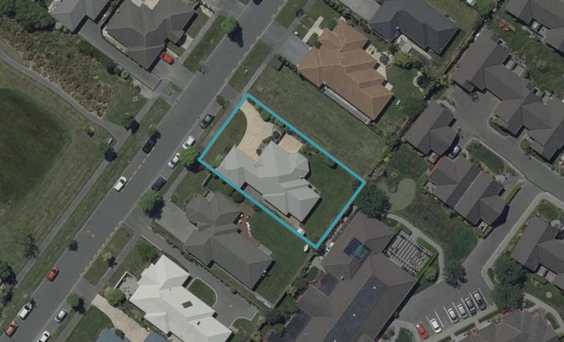 17 Bibiana Street, Aidanfield, Christchurch - Carousel 1