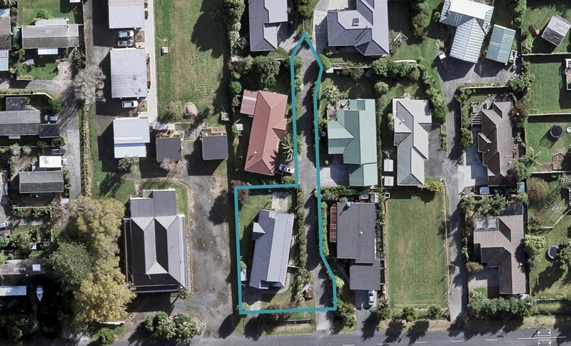 41 Springs Road, Parakai, Helensville - Carousel 1