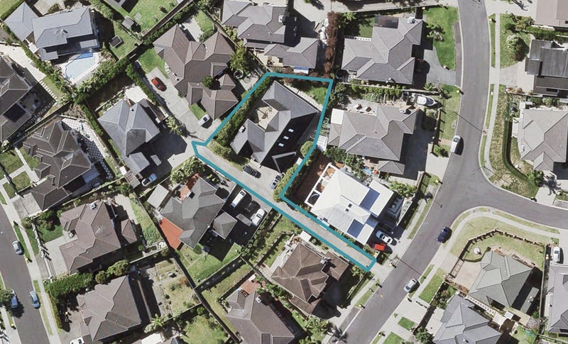 16 Kilkelly Avenue, Pinehill, Auckland - Carousel 1