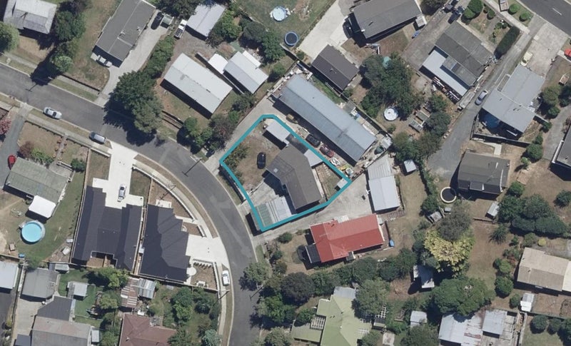 7 Maynard Place, Temple View, Hamilton - Carousel 1