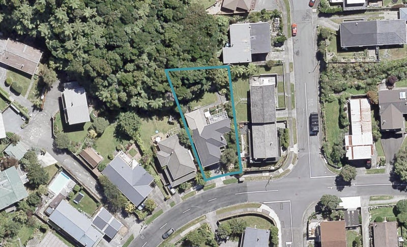 61 Cedar Street, Maungaraki, Lower Hutt - Carousel 1