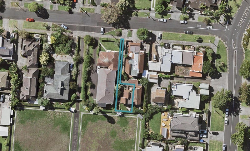 4/13 Tagalad Road, Mission Bay, Auckland - Carousel 1