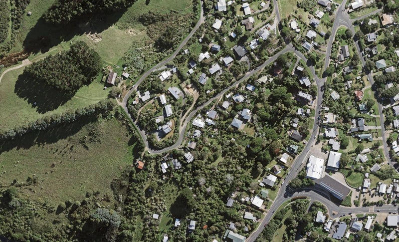 16 Tiri Road, Oneroa, Waiheke Island - Carousel 1