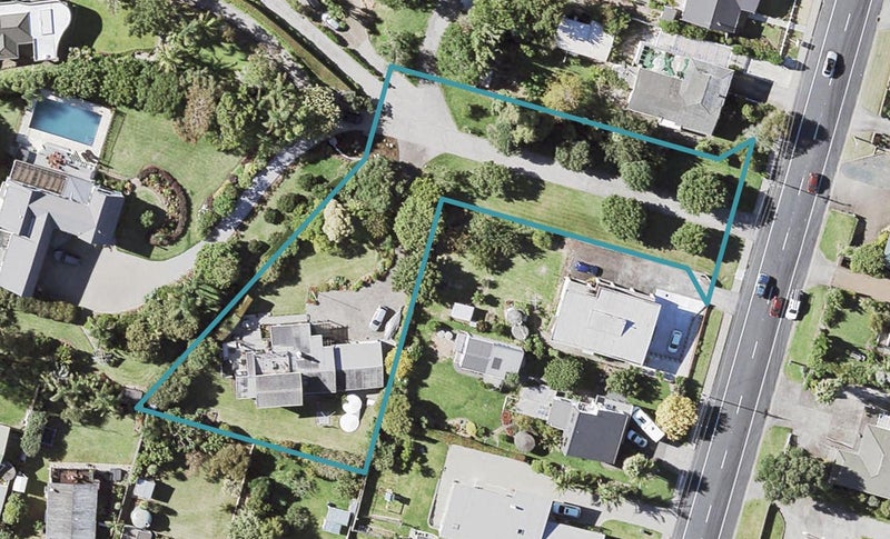 4 Waterford Way, Beachlands, Auckland - Carousel 1