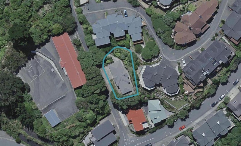 10 Fore Street, Kaiwharawhara, Wellington - Carousel 1