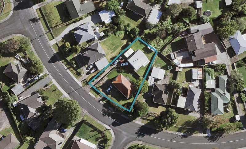 2/30 Buller Crescent, Manurewa, Auckland - Carousel 1