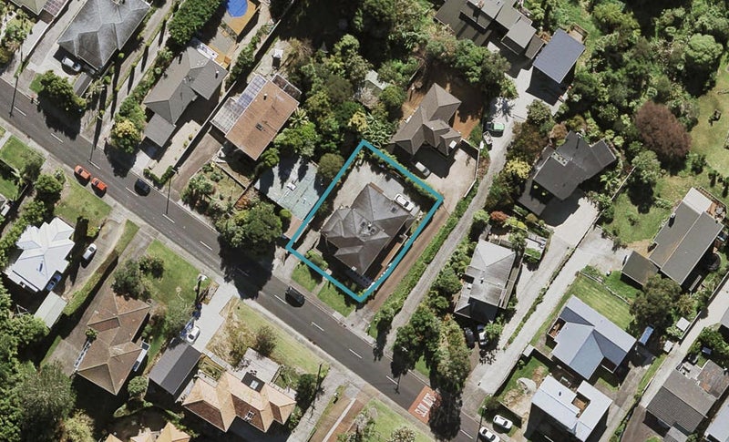 70 Goodall Street, Hillsborough, Auckland - Carousel 1
