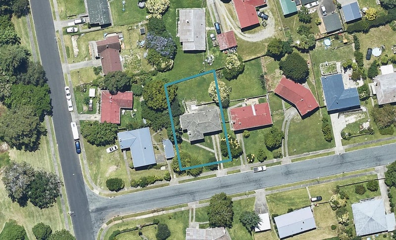 2 Dunton Drive, Welcome Bay, Tauranga - Carousel 1