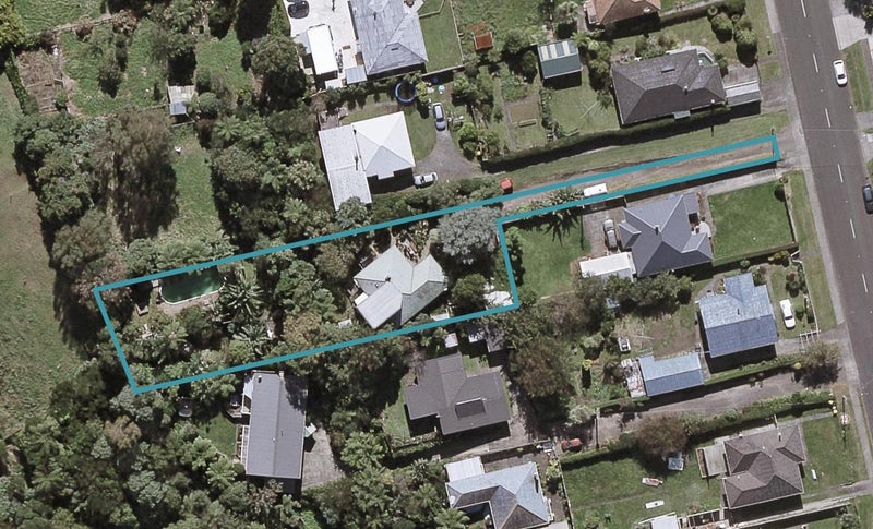 114 Seaview Road, Westown, New Plymouth - Carousel 1