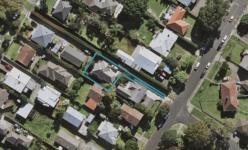 22A Rangipawa Road, One Tree Hill, Auckland - Carousel 1