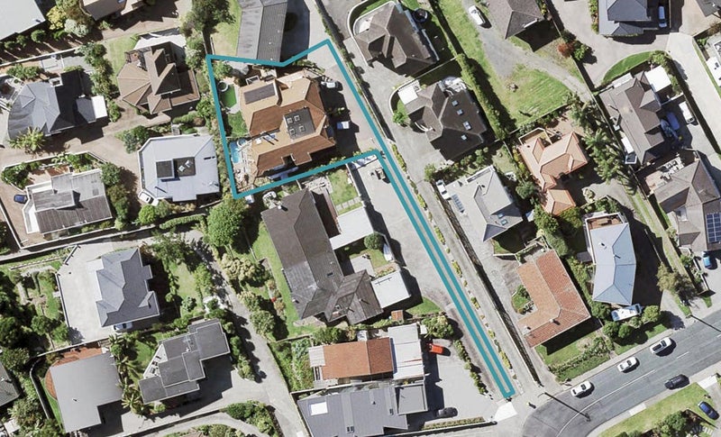 2/33 Waller Avenue, Bucklands Beach, Auckland - Carousel 1