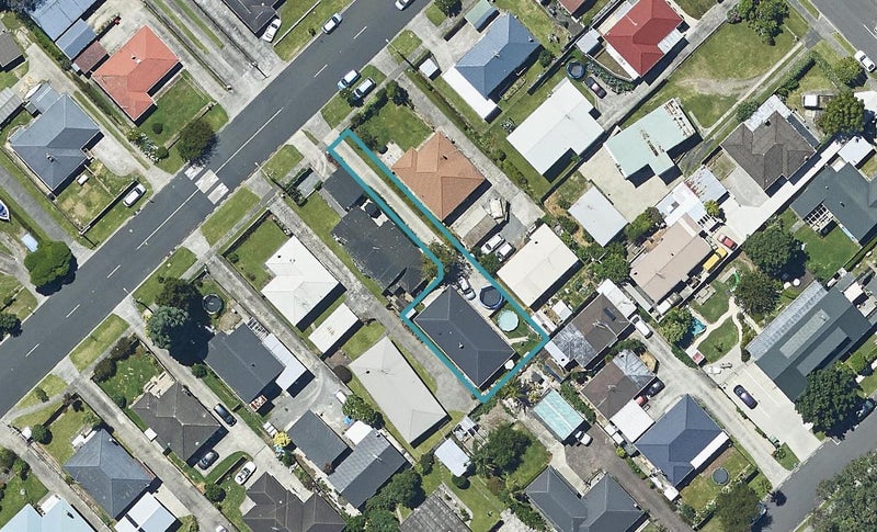10B Watling Street, Gate Pa, Tauranga - Carousel 1
