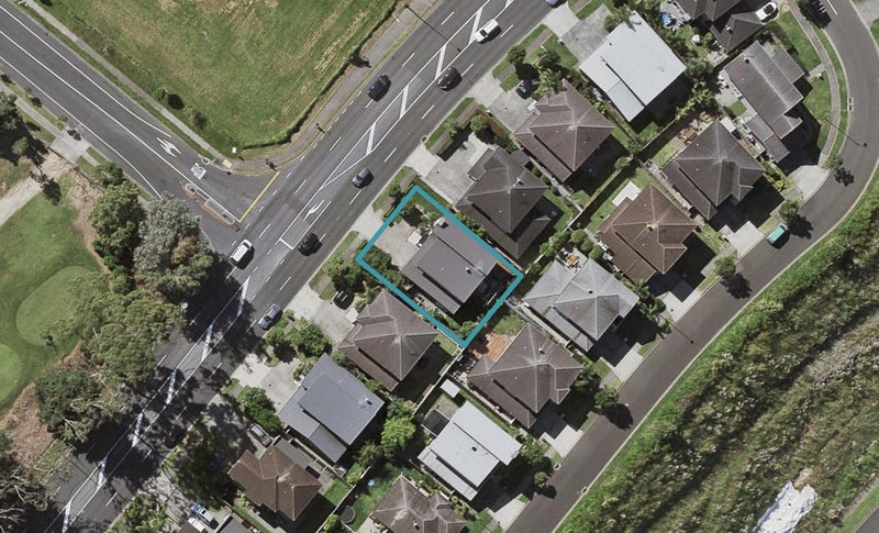 28 Ngahue Drive, Stonefields, Auckland - Carousel 1
