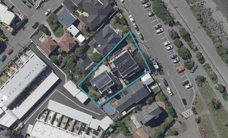 1/46 Esplanade, Sumner, Christchurch - Carousel 1