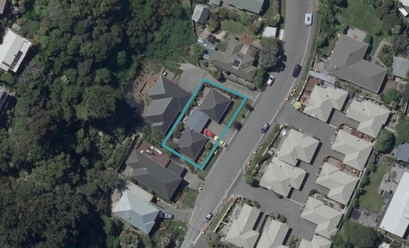 2/32 Aratoro Place, Mount Pleasant, Christchurch - Carousel 1