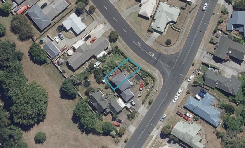 1/1 Balmerino Crescent, Pukete, Hamilton - Carousel 1