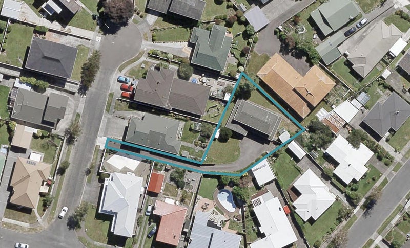 11 Earlston Grove, Avalon, Lower Hutt - Carousel 1