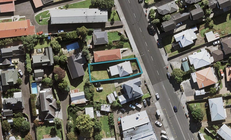 875 Manukau Road, Royal Oak, Auckland - Carousel 1