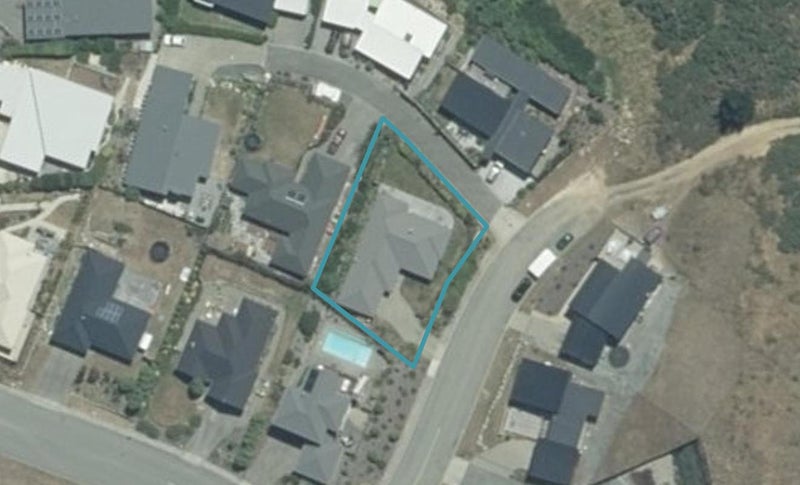 3 Crown Terrace, Britannia Heights, Nelson - Carousel 1