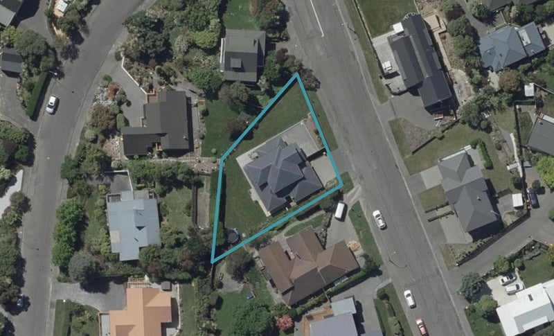 36 Ravensdale Rise, Westmorland, Christchurch - Carousel 1