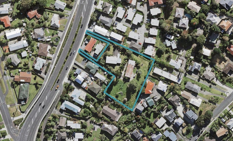 203/553C Glenfield Road, Glenfield, Auckland - Carousel 1