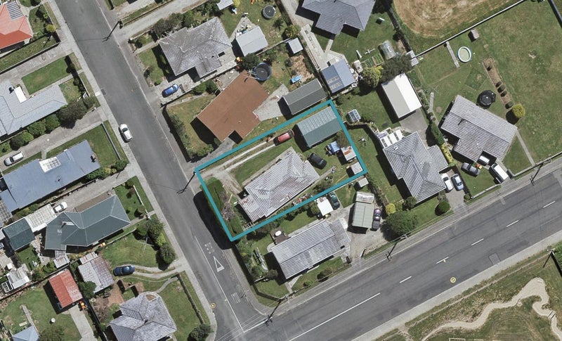 64 Severn Street, Clifton, Invercargill - Carousel 1