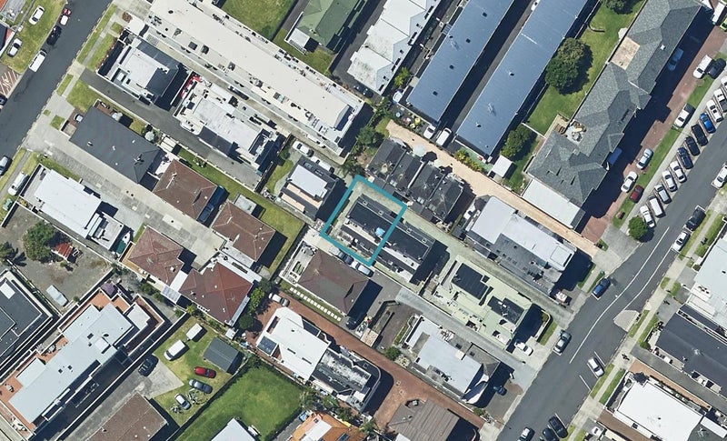 11D Commons Avenue, Mount Maunganui, Mount Maunganui - Carousel 1