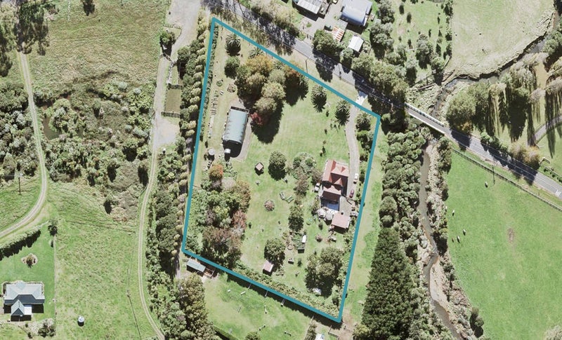 110 Te Henga Road, Henderson - Carousel 1