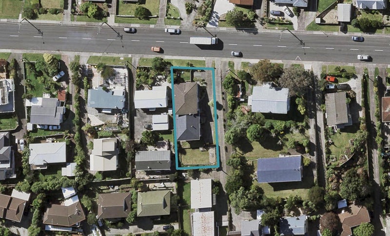 2/51 Target Road, Totara Vale, Auckland - Carousel 1