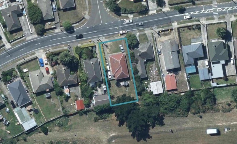 46 Driver Crescent, Cannons Creek, Porirua - Carousel 1