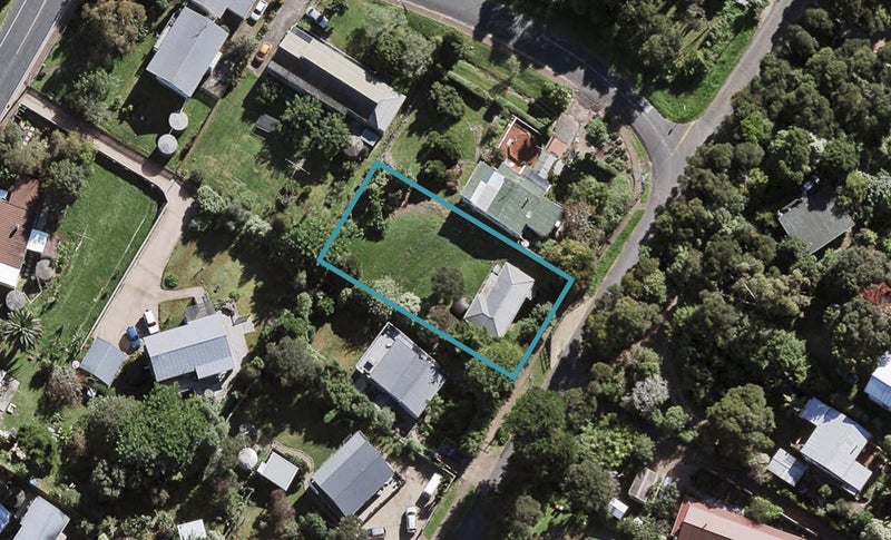 26 Whakarite Road, Ostend, Waiheke Island - Carousel 1