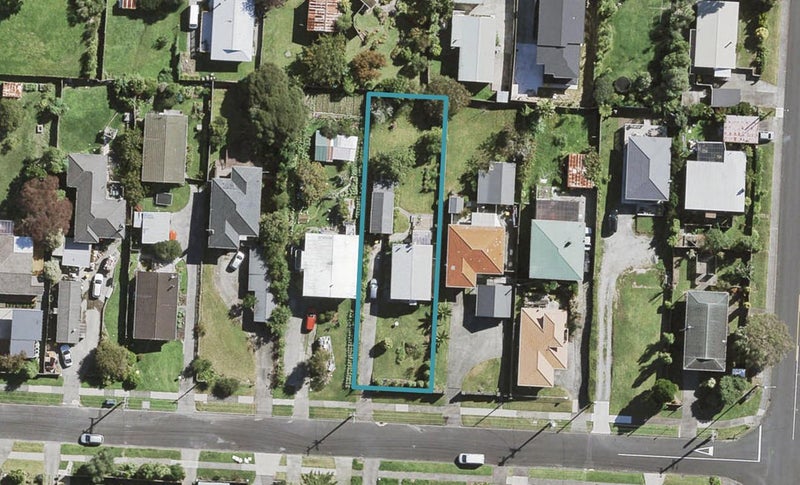 57 Routley Drive, Glen Eden, Auckland - Carousel 1