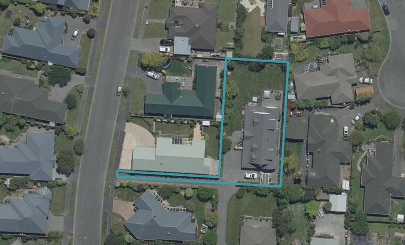 10 Farnswood Place, Redwood, Christchurch - Carousel 1