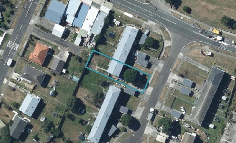8 Kahika Grove, Elsdon, Porirua - Carousel 1