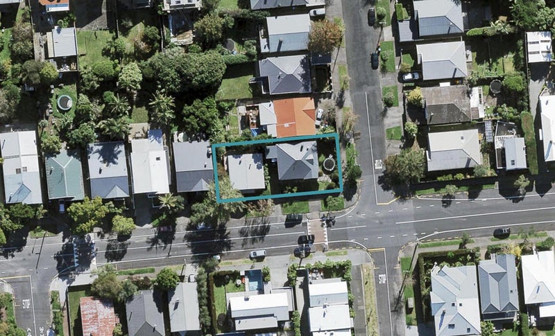 11A Cockburn Street, Grey Lynn, Auckland - Carousel 1