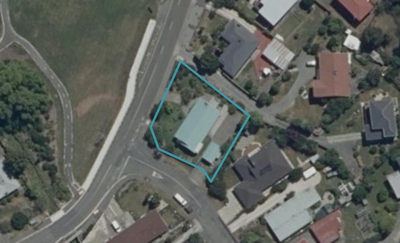 680 Atawhai Crescent, Atawhai, Nelson - Carousel 1